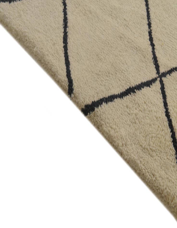 Detail image of 5' 5 x 8'  Hand Knotted Moroccan Wool Rug