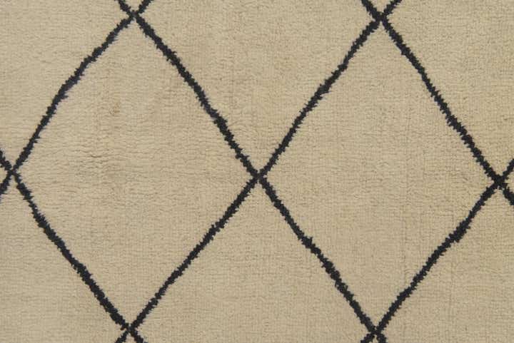 5' 5 x 8' Hand Knotted Moroccan Wool Rug