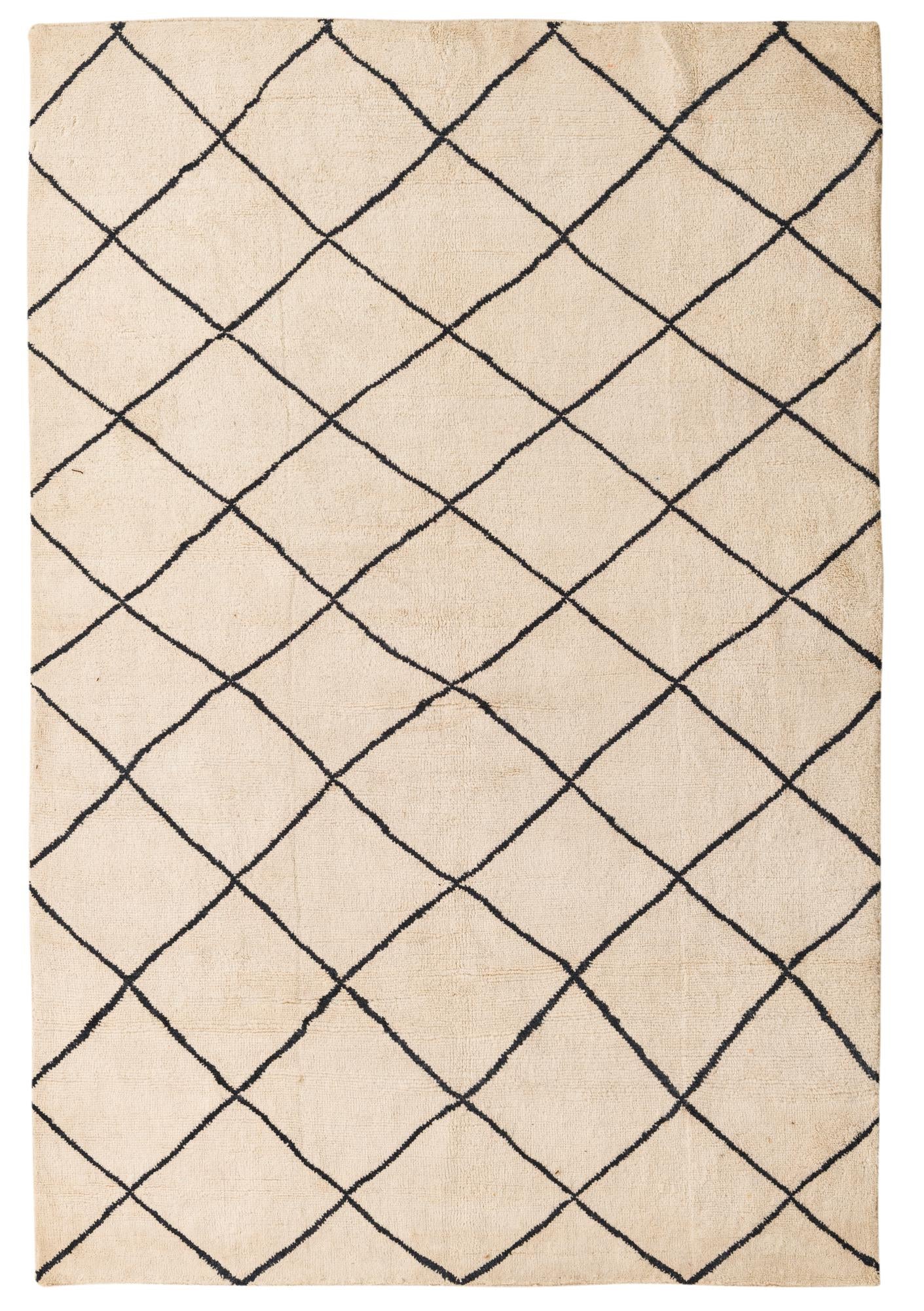 5' 5 x 8' Hand Knotted Moroccan Wool Rug