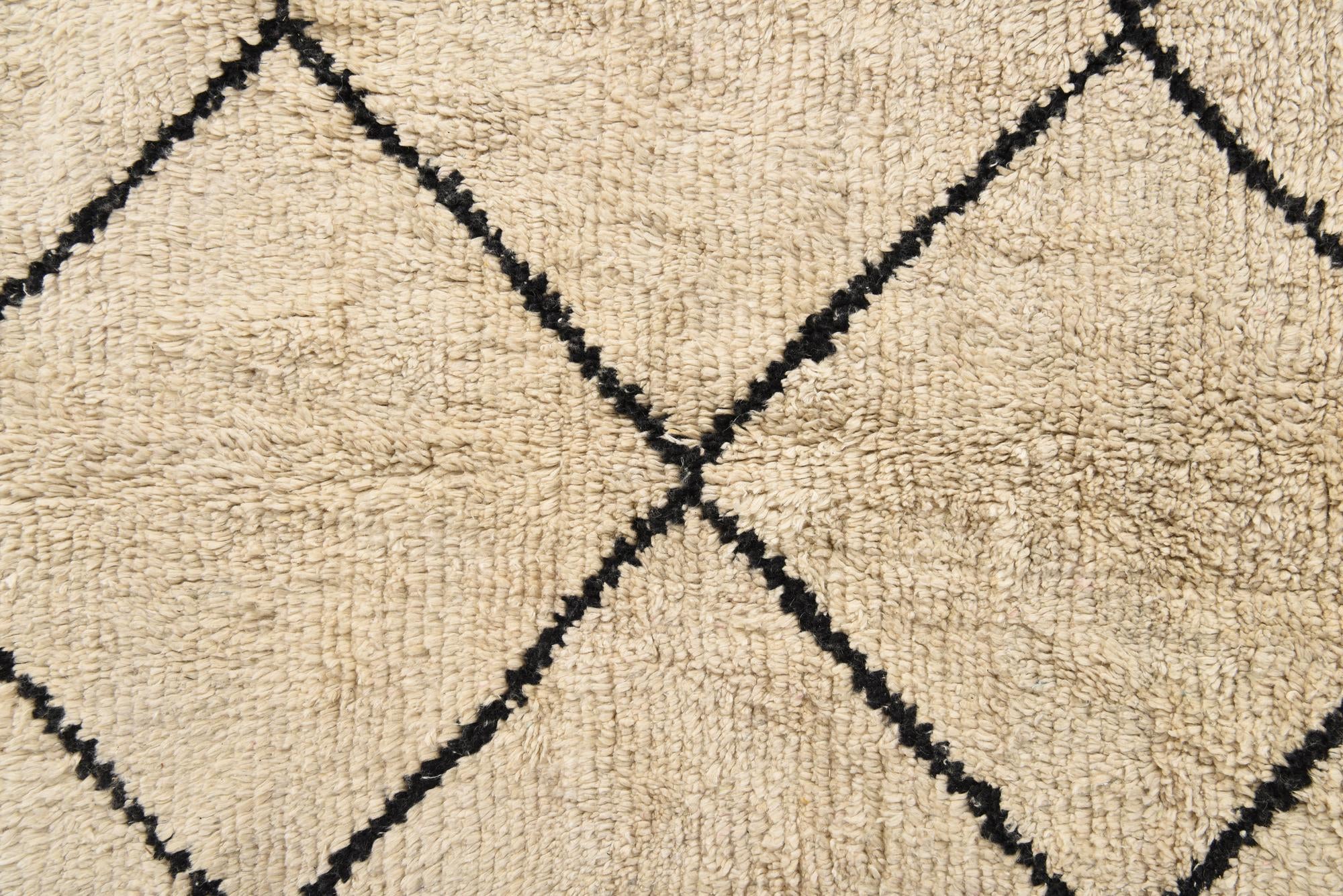 7' 7 x 9' 8 Hand Knotted Moroccan Wool Rug