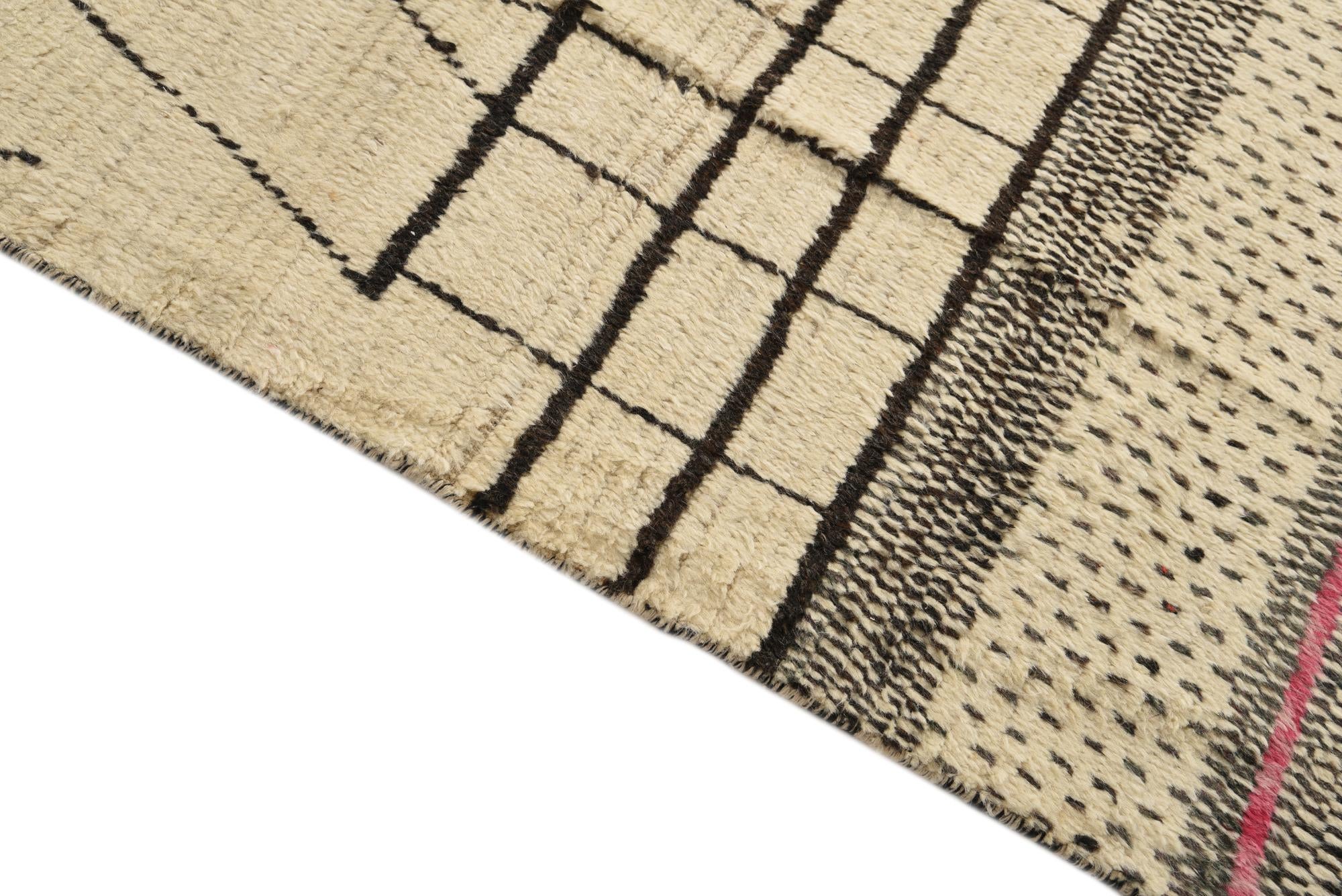 365cm x 480cm Hand Knotted Moroccan Wool Rug