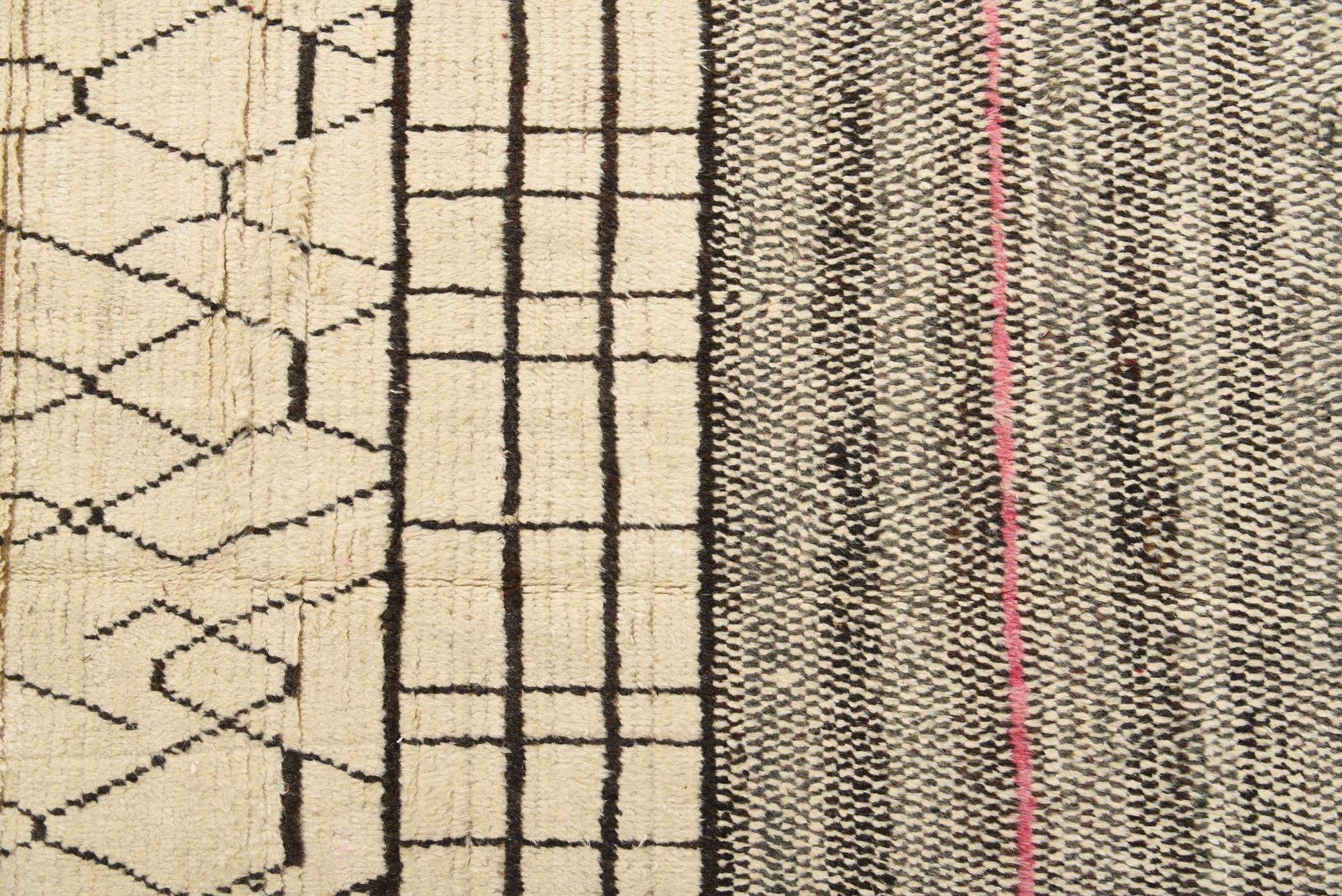 365cm x 480cm Hand Knotted Moroccan Wool Rug