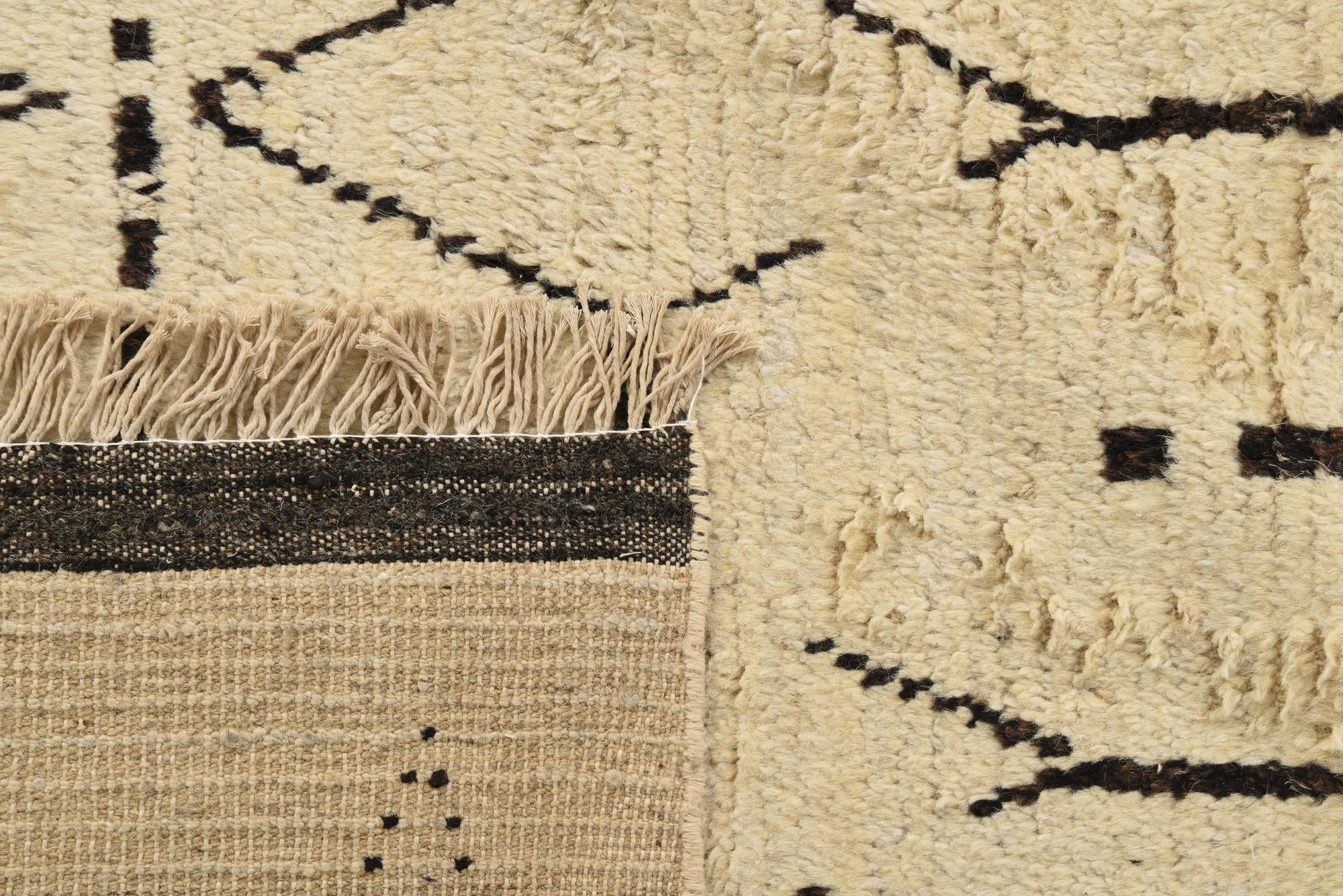 8' x 10' 10 Hand Knotted Moroccan Wool Rug