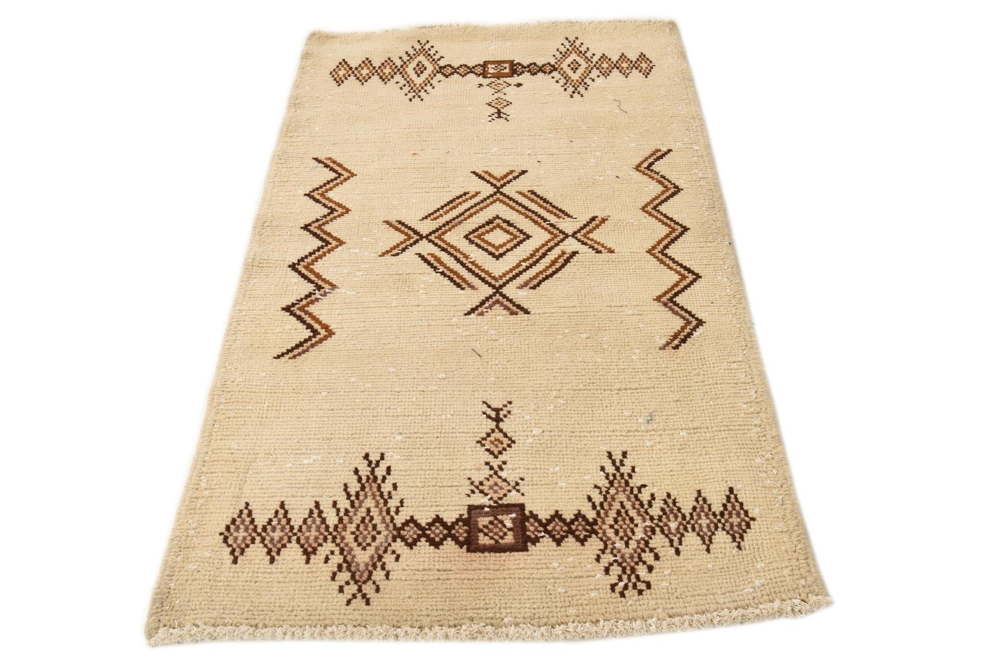 Ivory 3' x 5' 6 Hand Knotted Moroccan Wool Rug | Rugs.com