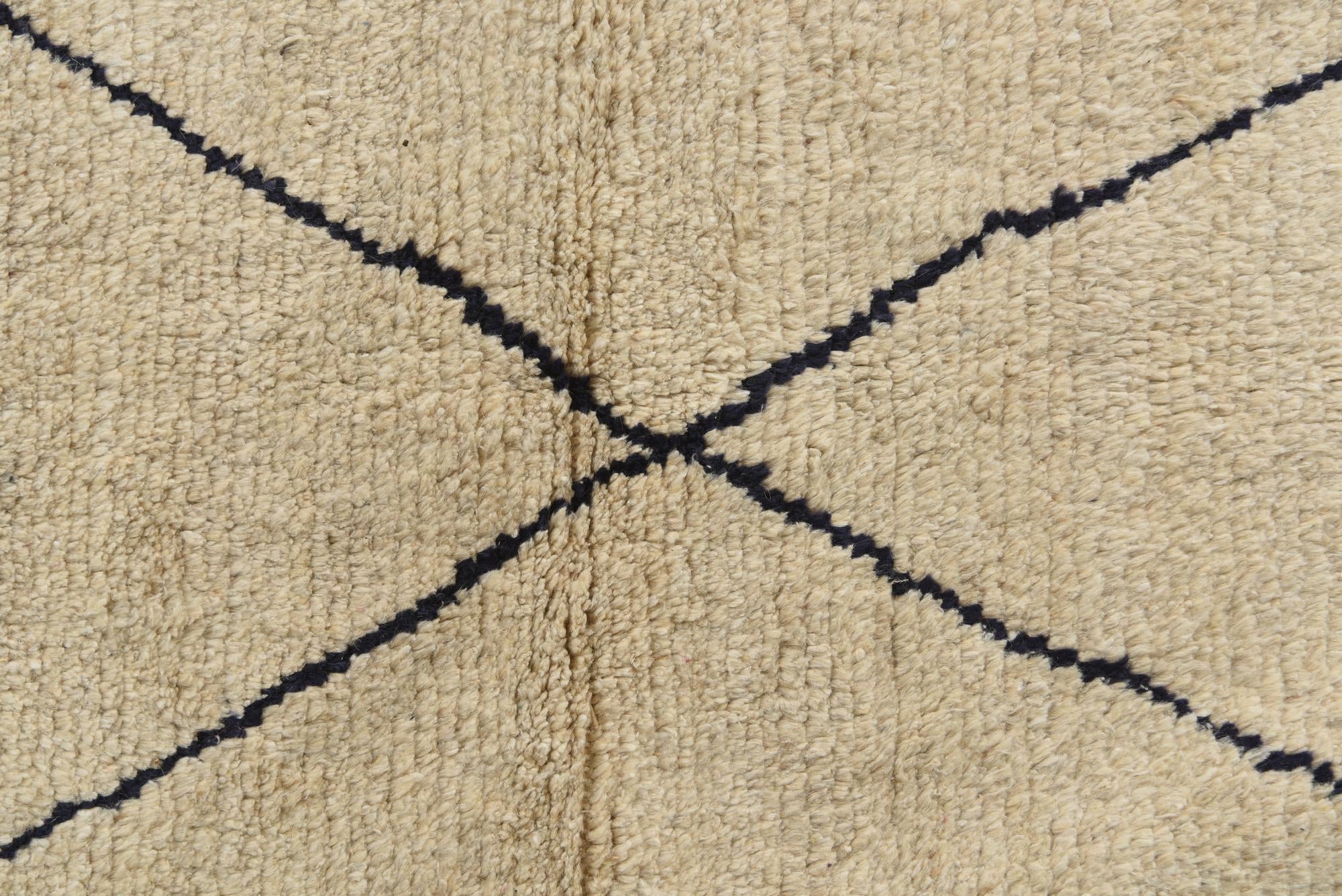 5' 8 x 7' 2 Hand Knotted Moroccan Wool Rug