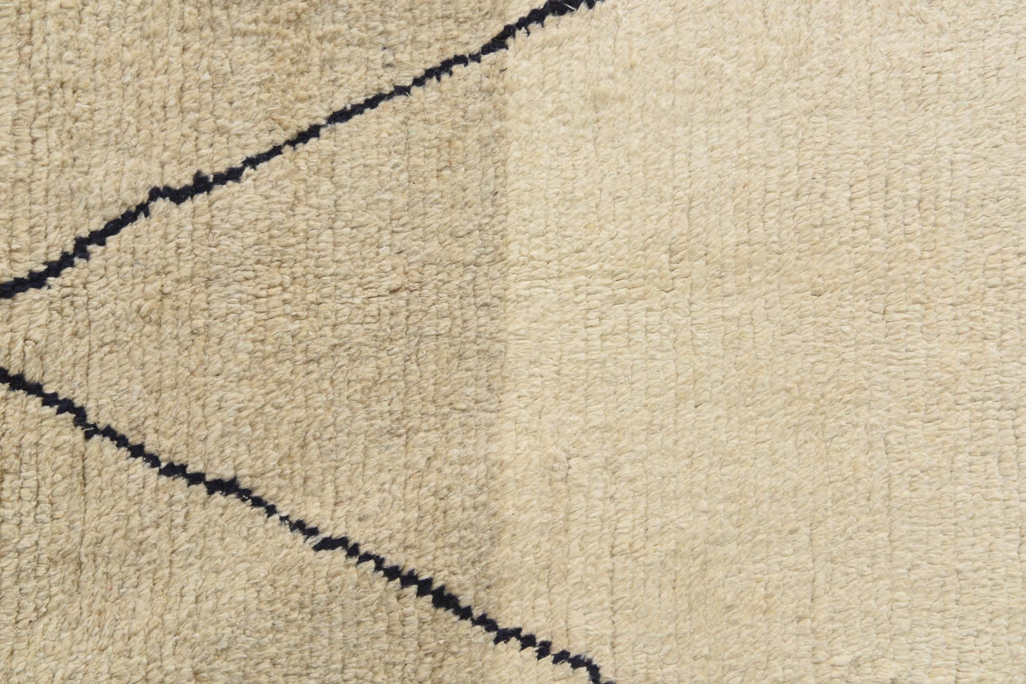 5' 8 x 7' 2 Hand Knotted Moroccan Wool Rug