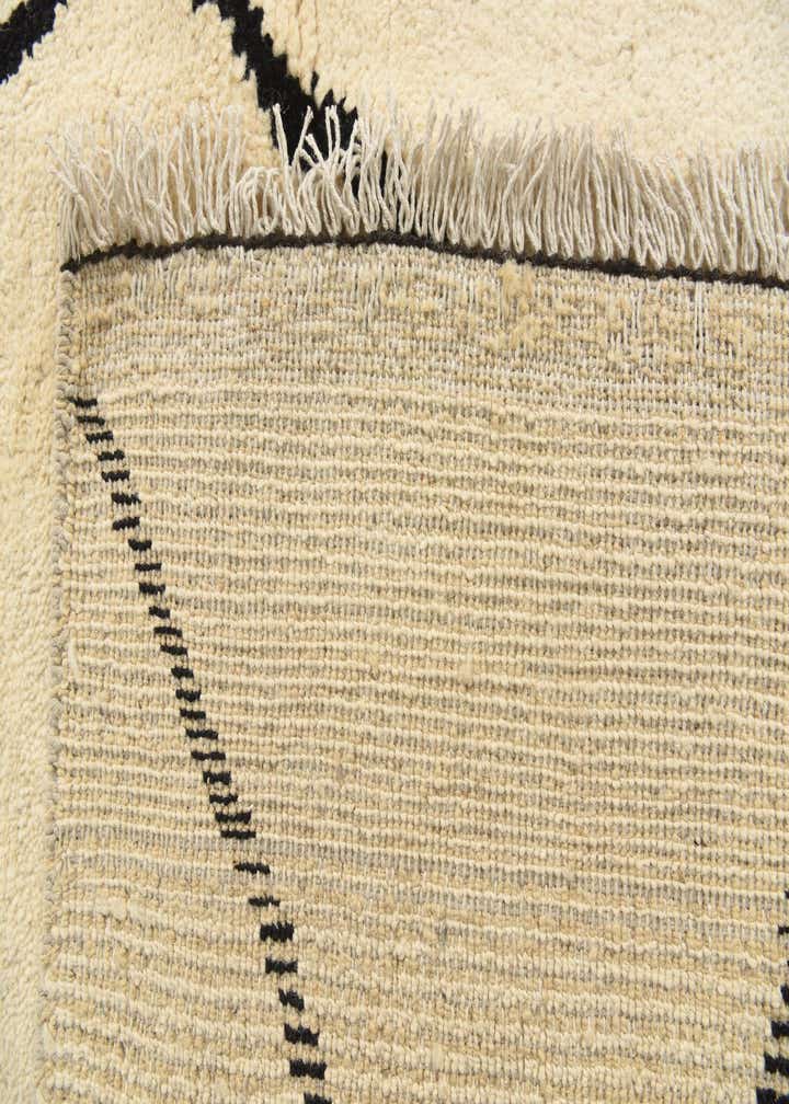 8' x 10' 4 Hand Knotted Moroccan Wool Rug