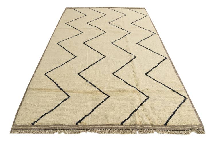 Detail image of 5' 5 x 8' 5 Hand Knotted Moroccan Wool Rug