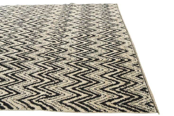 Detail image of 8' 6 x 12' 7 Hand Knotted Moroccan Wool Rug