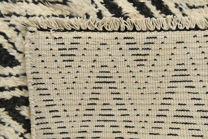 8' 6 x 12' 7 Hand Knotted Moroccan Wool Rug