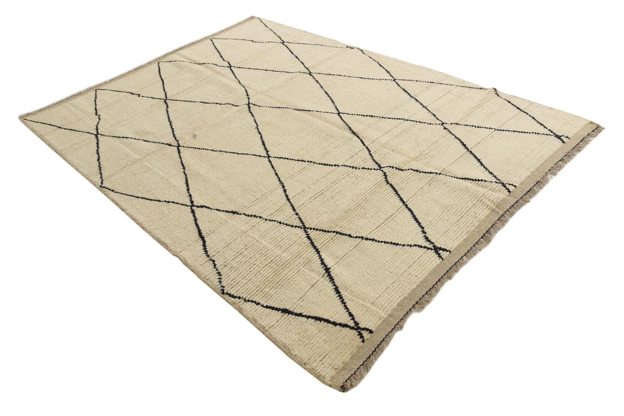 6' 5 x 9' Hand Knotted Moroccan Wool Rug