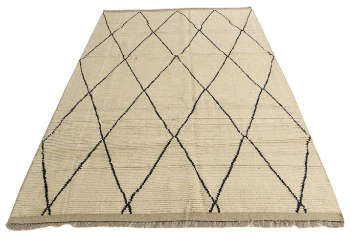 Detail image of 6' 5 x 9' Hand Knotted Moroccan Wool Rug
