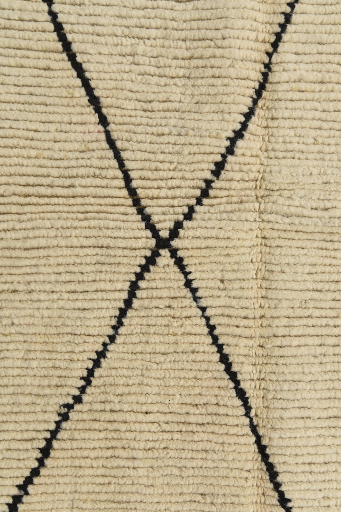 6' 5 x 9' Hand Knotted Moroccan Wool Rug