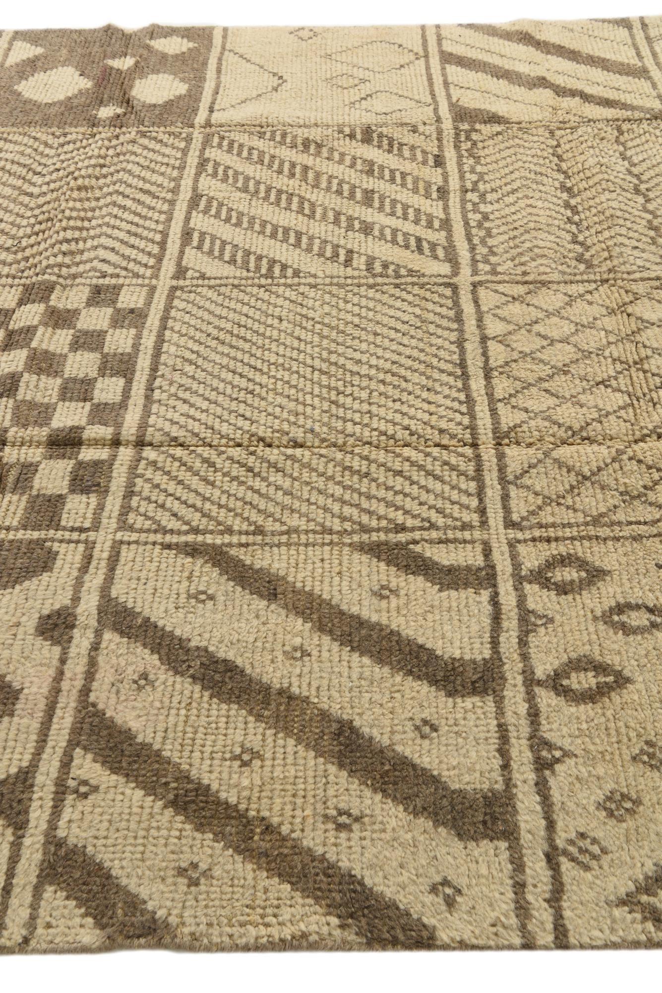 8' 5 x 10' 6 Hand Knotted Moroccan Wool Rug