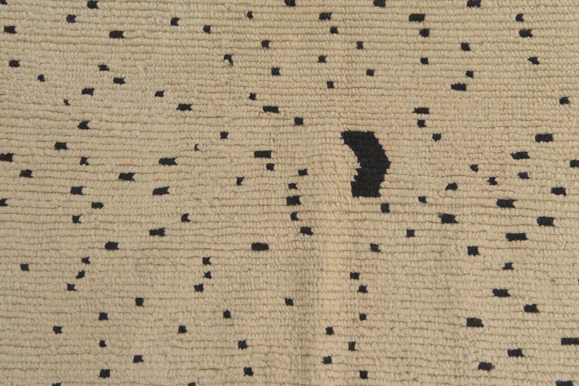 5' 5 x 8' 1 Hand Knotted Moroccan Wool Rug