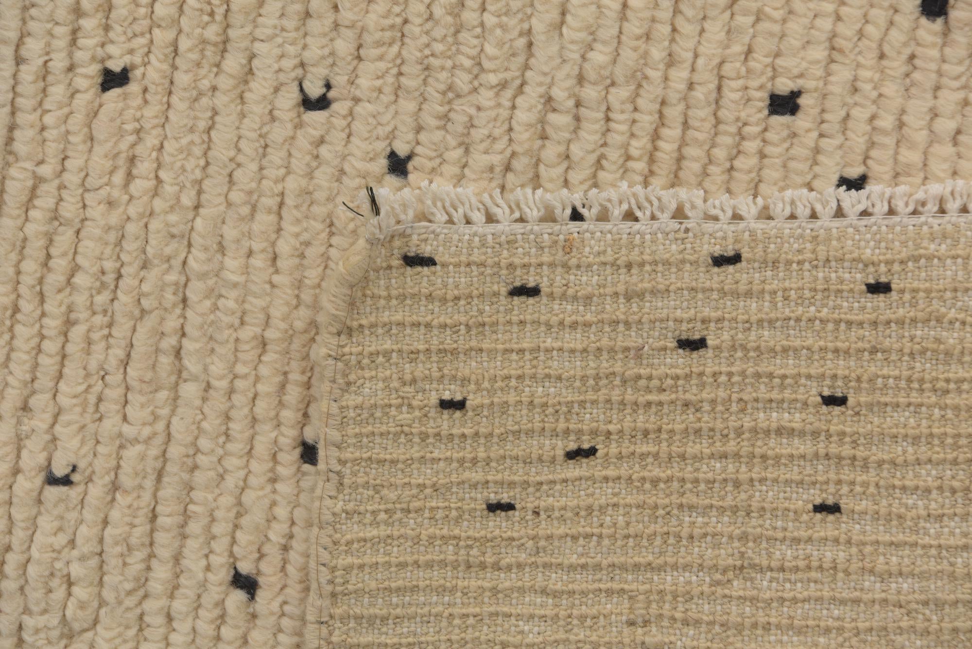 5' 5 x 8' 1 Hand Knotted Moroccan Wool Rug