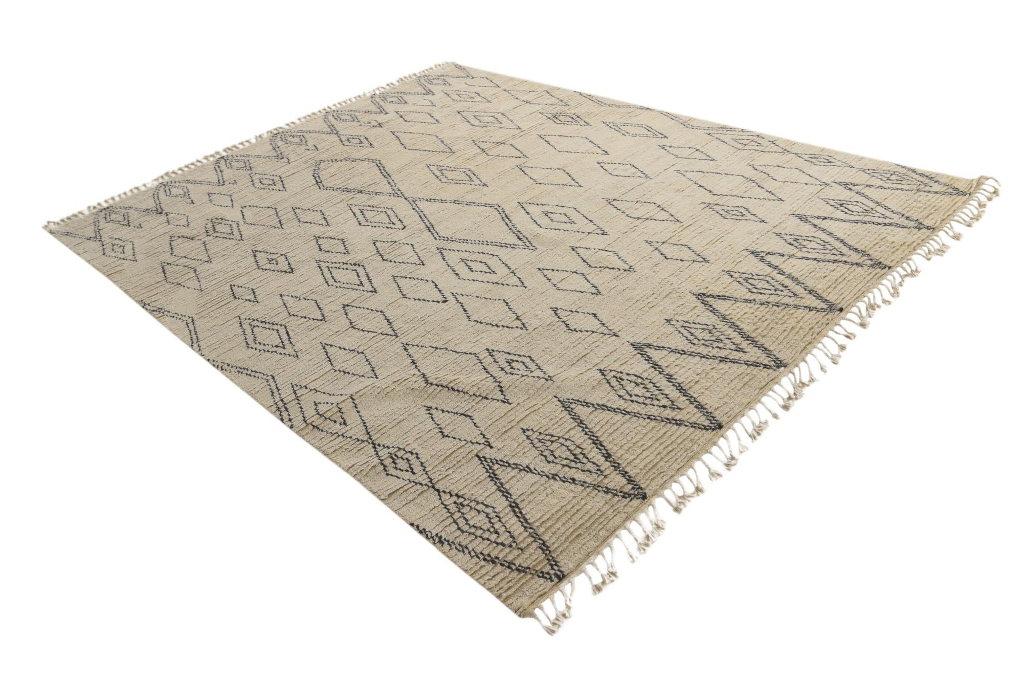 8' x 10' 2 Hand Knotted Moroccan Wool Rug