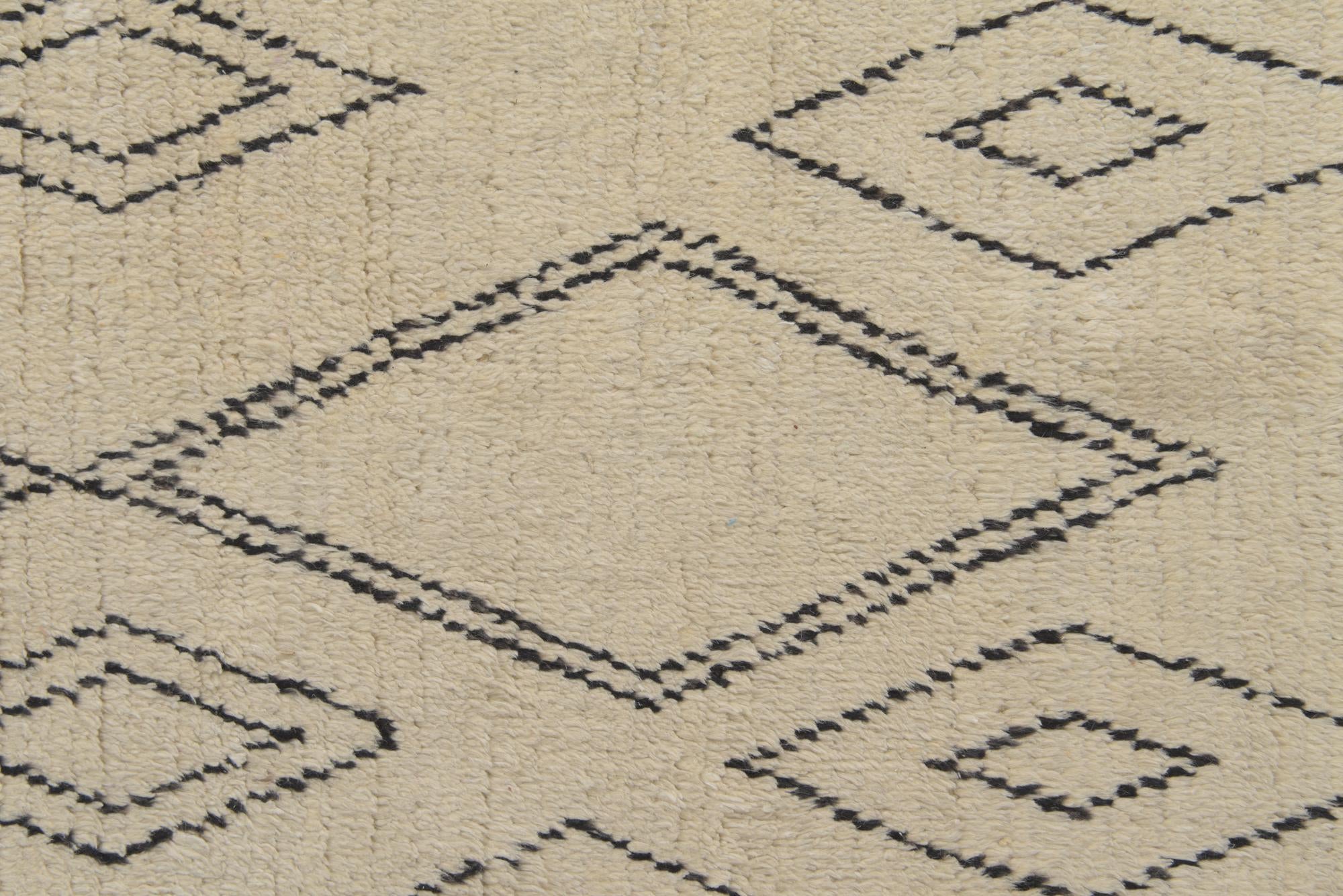 8' x 10' 2 Hand Knotted Moroccan Wool Rug
