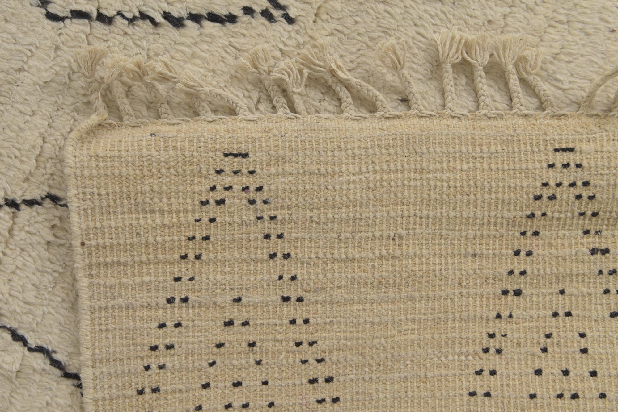 8' x 10' 2 Hand Knotted Moroccan Wool Rug