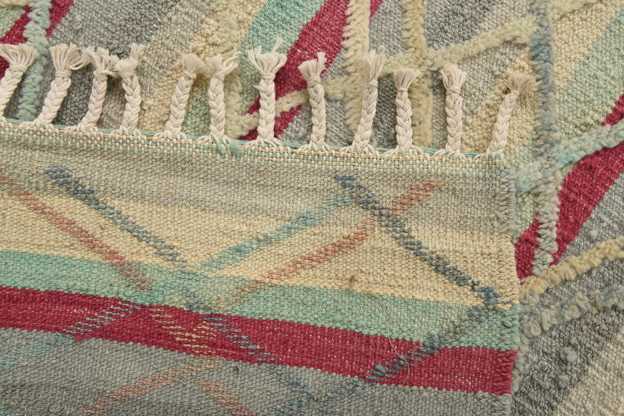 5' 10 x 8' Hand Knotted Moroccan Wool Rug