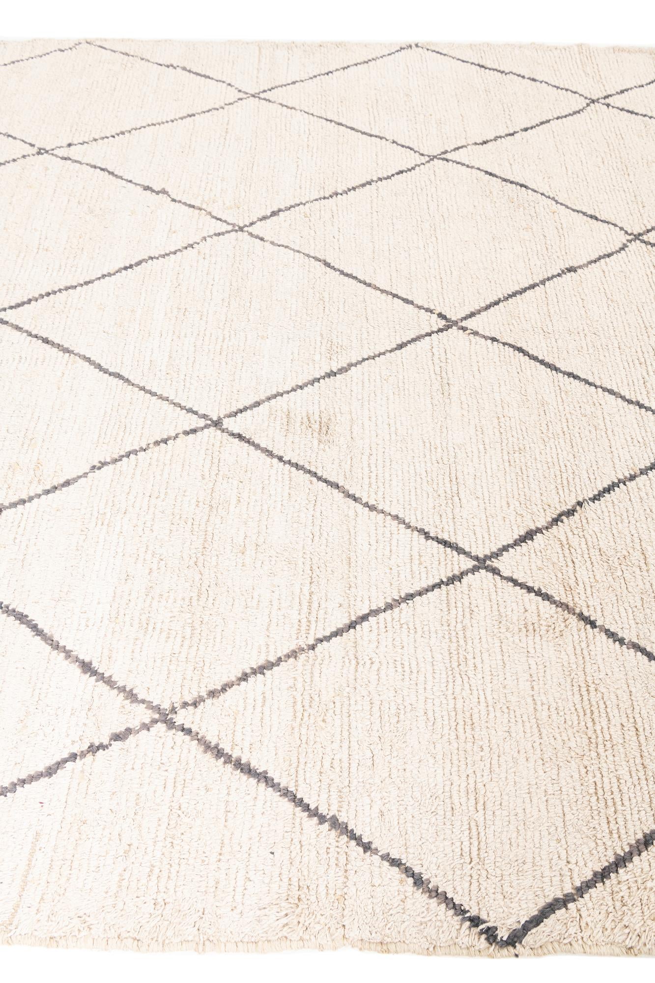 6' 9 x 8' 7 Hand Knotted Moroccan Wool Rug