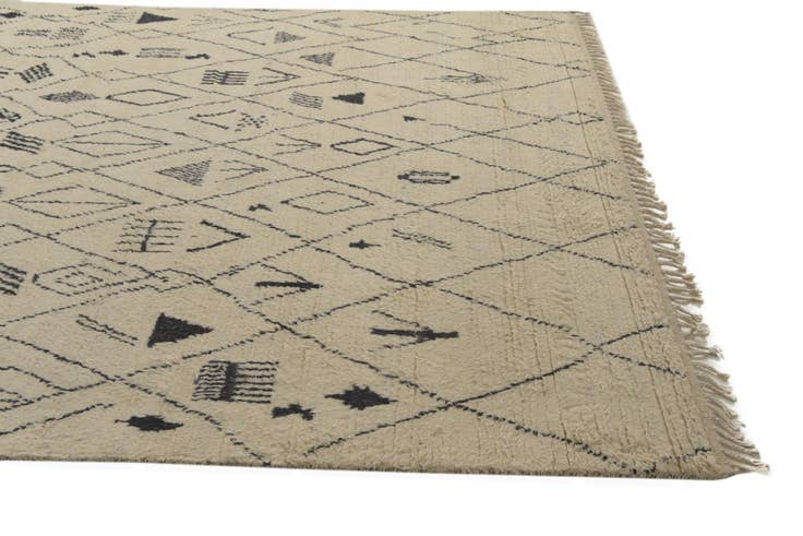 Detail image of 8' x 10' 6 Hand Knotted Moroccan Wool Rug