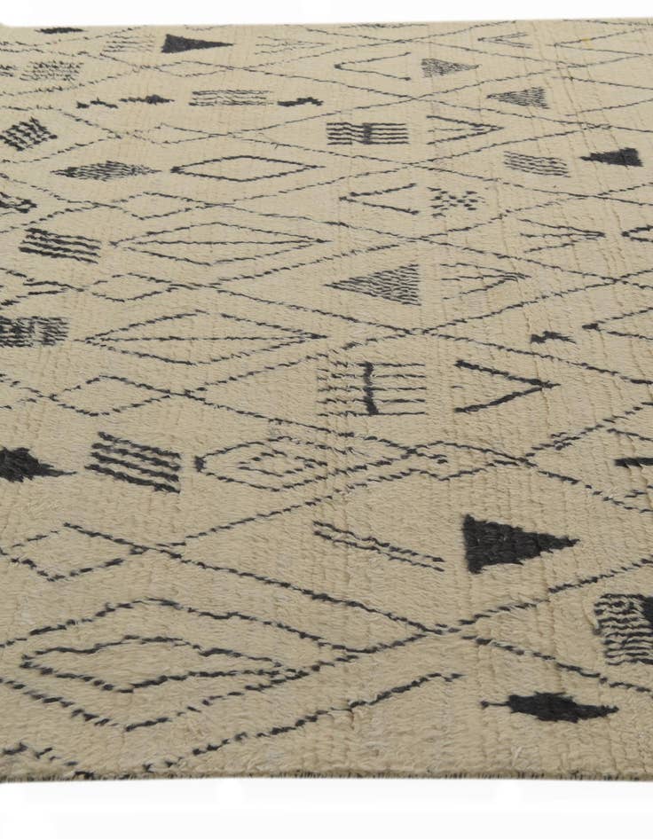 Detail image of 8' x 10' 6  Hand Knotted Moroccan Wool Rug