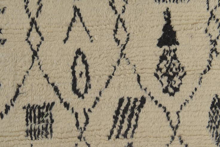 Detail image of 8' x 10' 6 Hand Knotted Moroccan Wool Rug