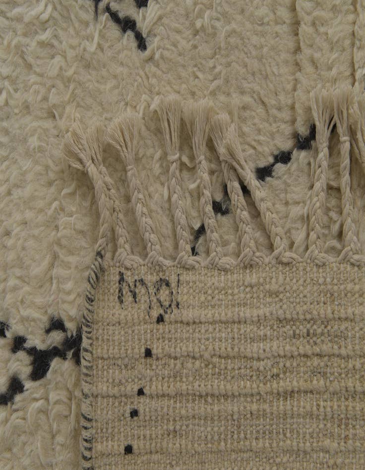 Detail image of 8' x 10' 6  Hand Knotted Moroccan Wool Rug