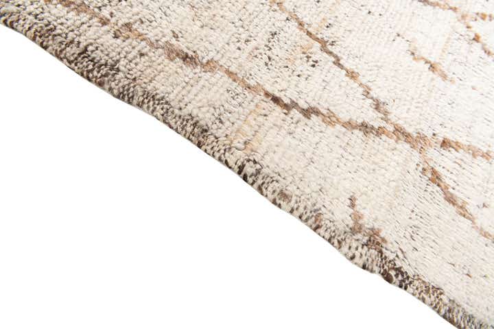 5' x 7' 6 Hand Knotted Moroccan Wool Rug