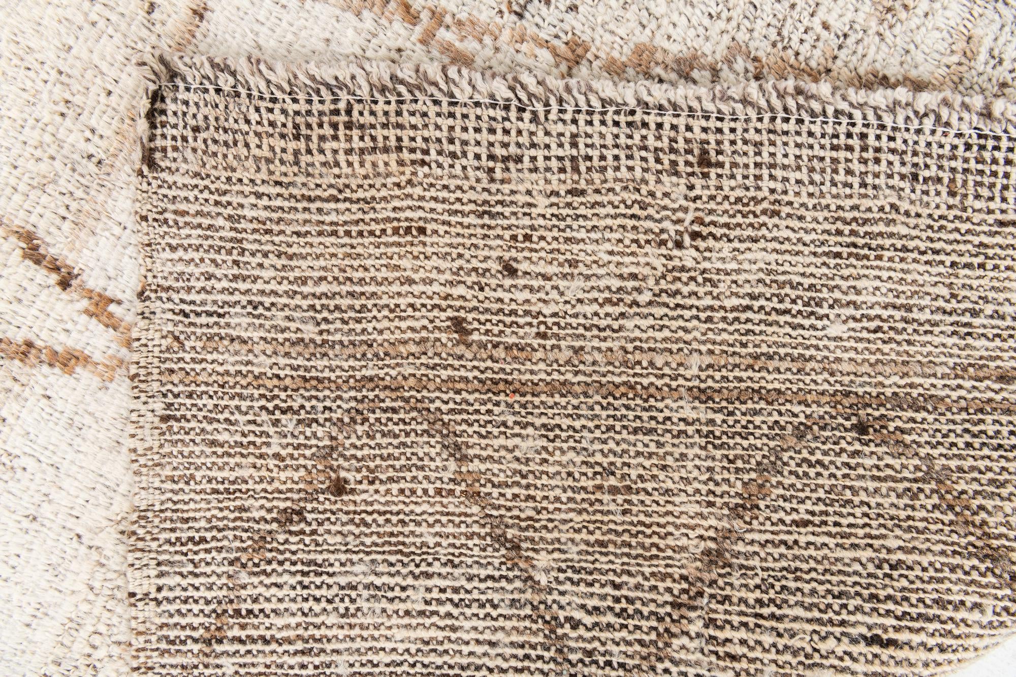 5' x 7' 6 Hand Knotted Moroccan Wool Rug