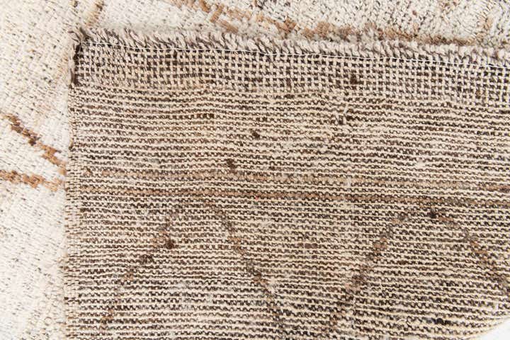 5' x 7' 6 Hand Knotted Moroccan Wool Rug