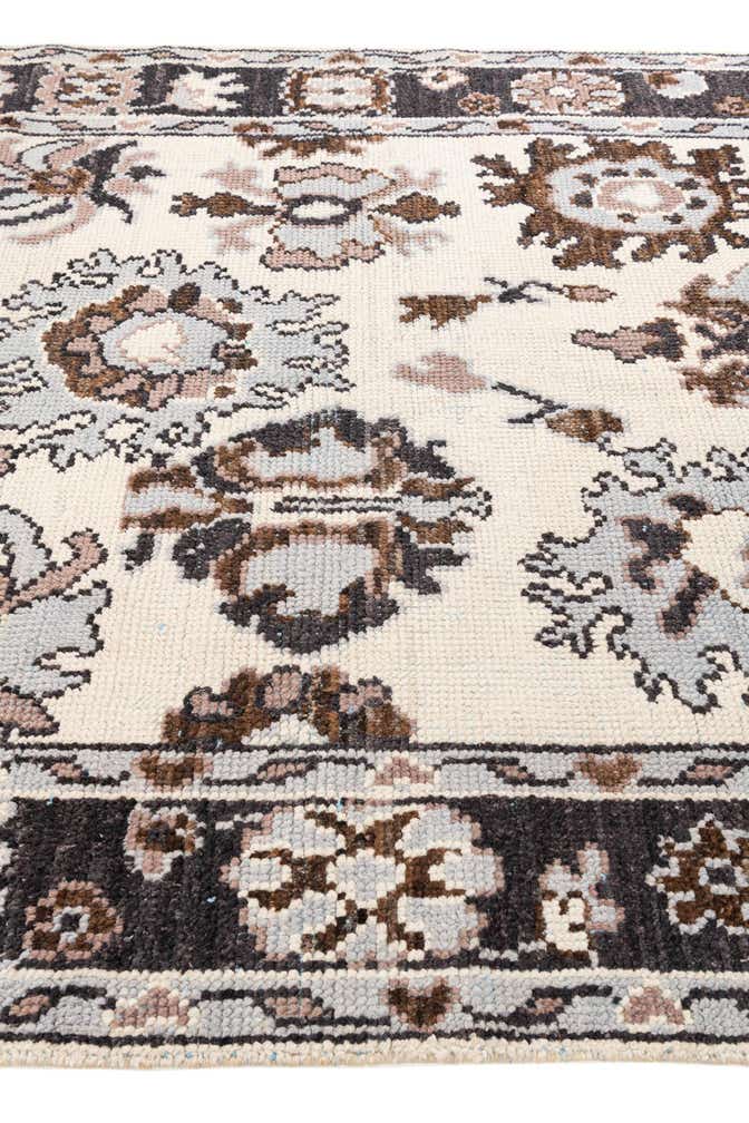 5' 10 x 9' 3 Hand Knotted Moroccan Wool Rug