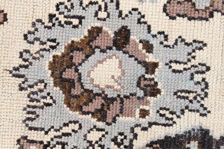 5' 10 x 9' 3 Hand Knotted Moroccan Wool Rug