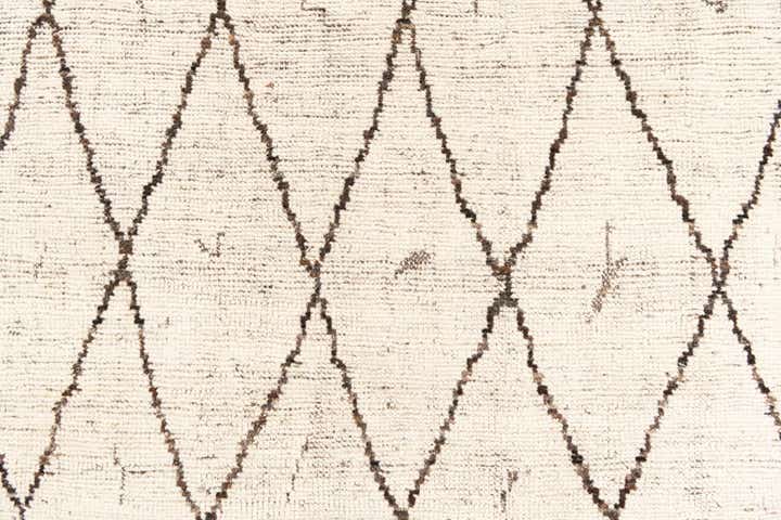 5' 4 x 7' 2 Hand Knotted Moroccan Wool Rug