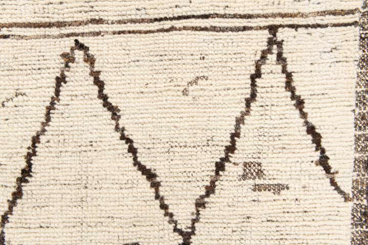 5' 4 x 7' 2 Hand Knotted Moroccan Wool Rug