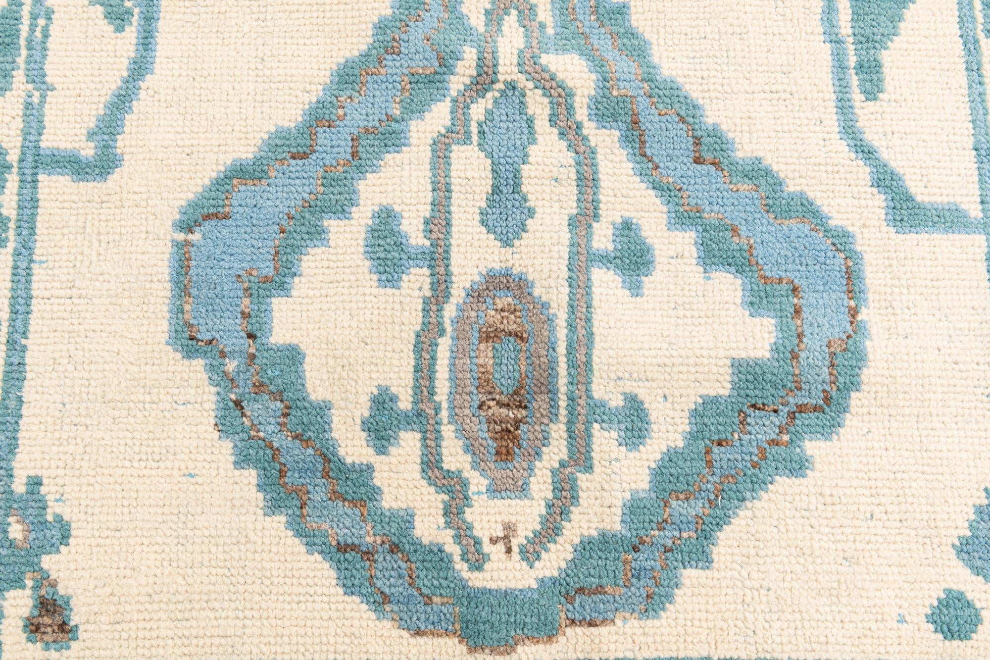 5' 5 x 9' Hand Knotted Moroccan Wool Rug