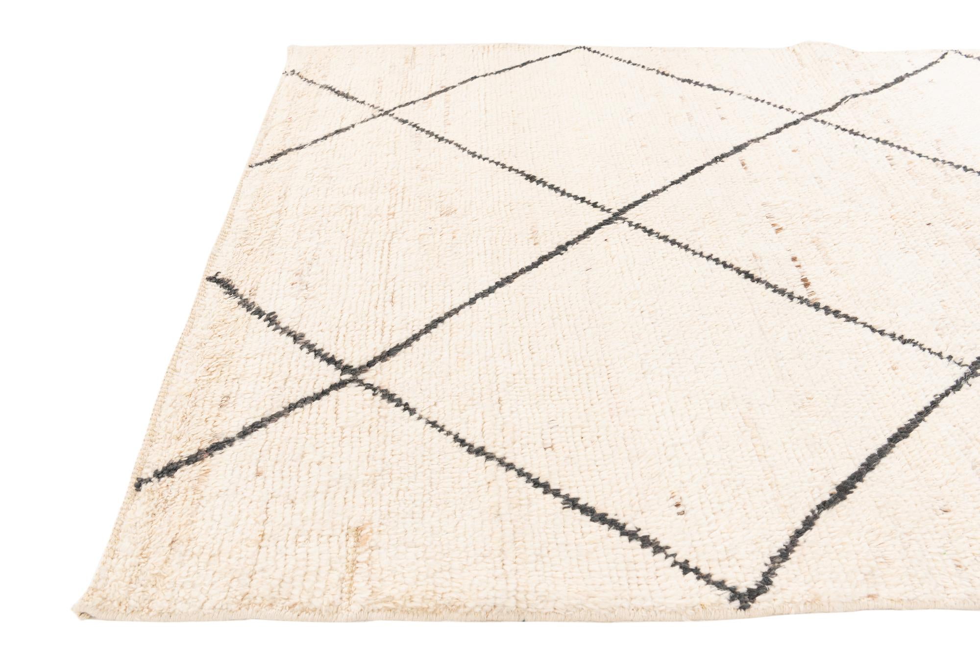 4' 10 x 7' 10 Hand Knotted Moroccan Wool Rug