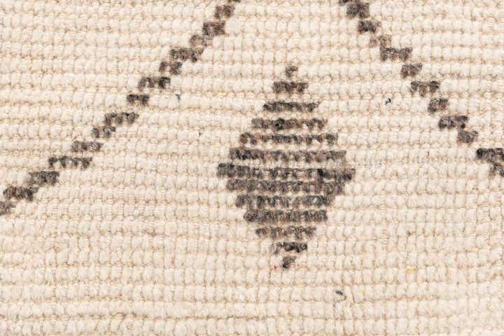 6' 1 x 9' 9 Hand Knotted Moroccan Wool Rug