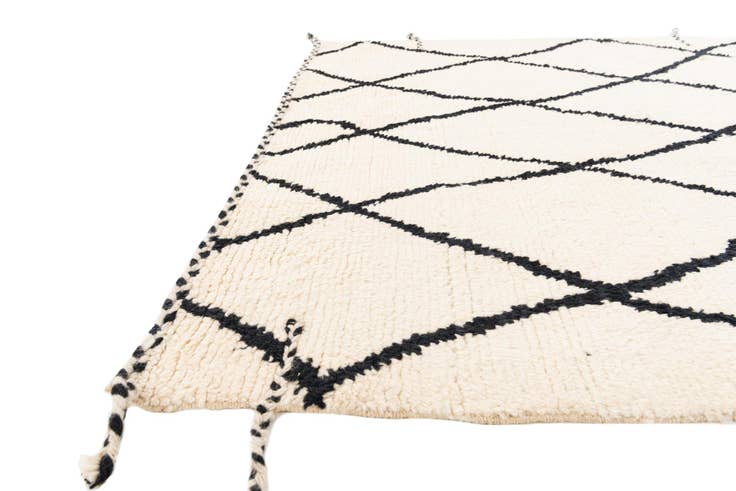 Detail image of 5' 3 x 7' 3 Hand Knotted Moroccan Wool Rug