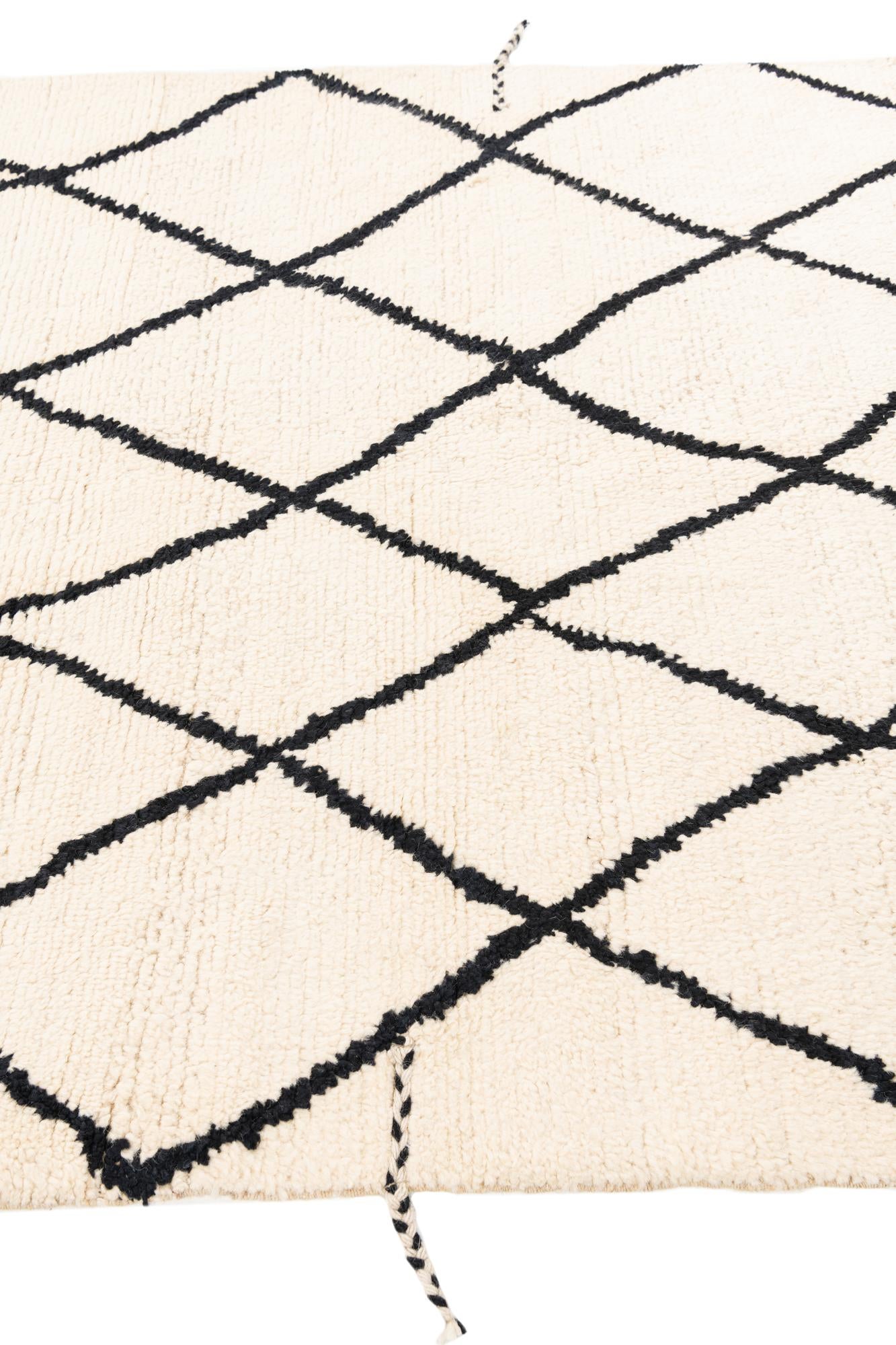 5' 3 x 7' 3 Hand Knotted Moroccan Wool Rug