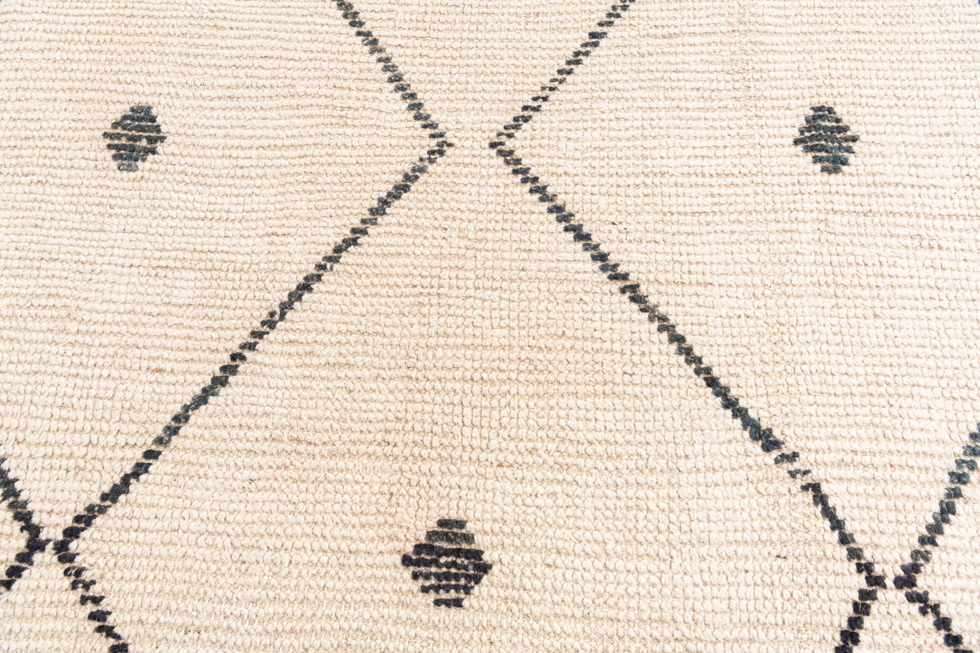 5' 2 x 8' Hand Knotted Moroccan Wool Rug