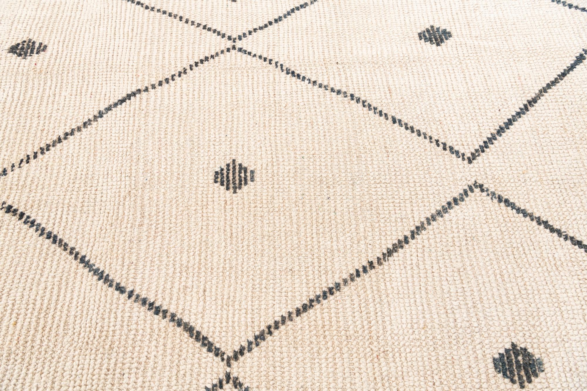 5' 2 x 8' Hand Knotted Moroccan Wool Rug