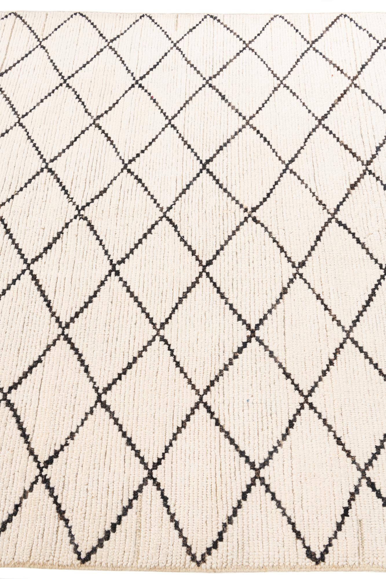 5' 10 x 8' 10 Hand Knotted Moroccan Wool Rug