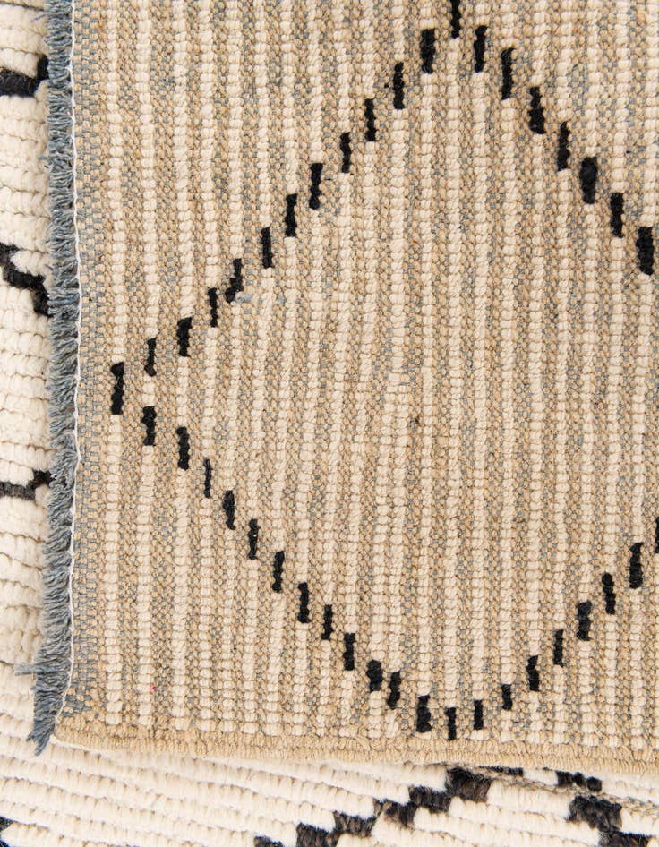 Detail image of 5' 10 x 8' 10  Hand Knotted Moroccan Wool Rug