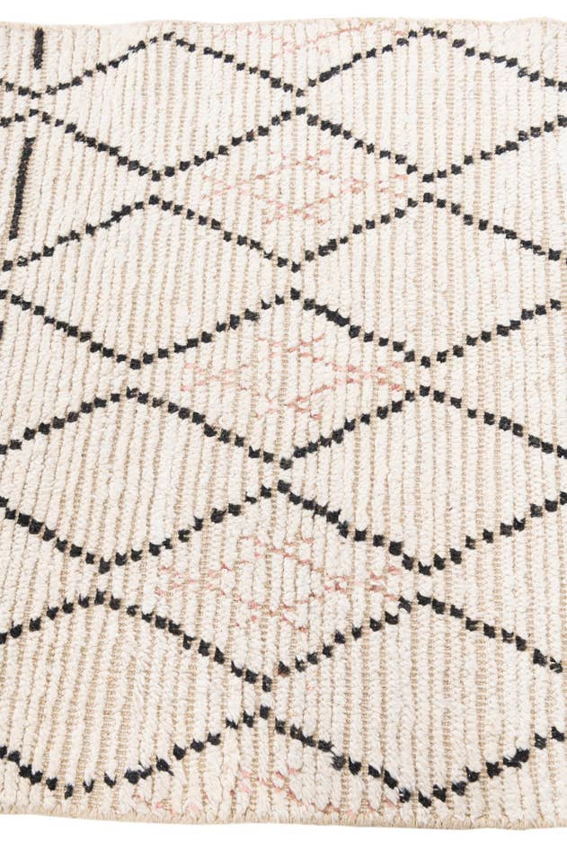 Detail image of 3' 2 x 5' 4 Hand Knotted Moroccan Wool Rug