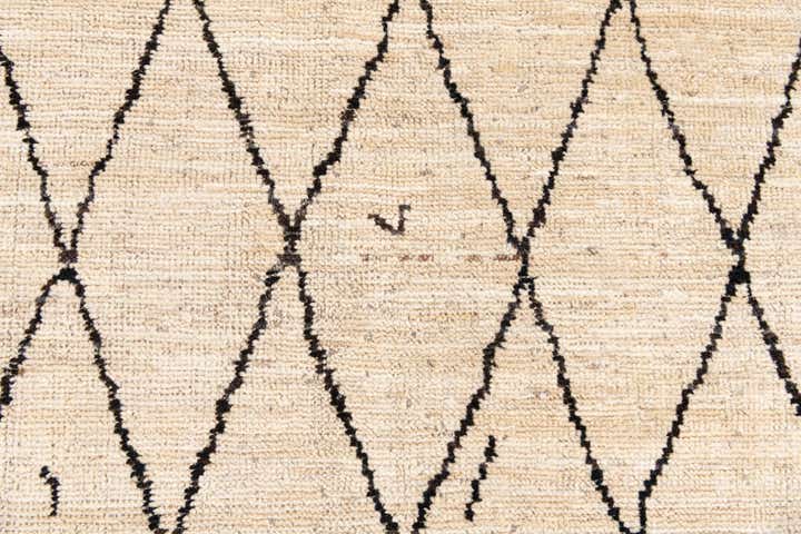 5' 2 x 7' Hand Knotted Moroccan Wool Rug