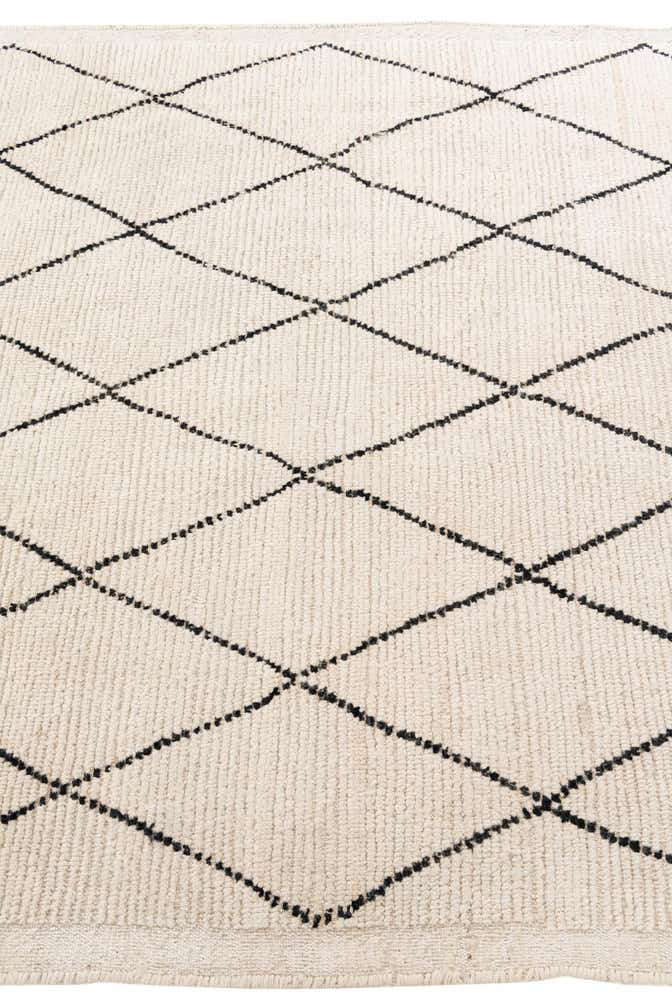 5' 4 x 7' 10 Hand Knotted Moroccan Wool Rug