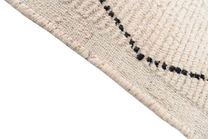 5' 4 x 7' 10 Hand Knotted Moroccan Wool Rug