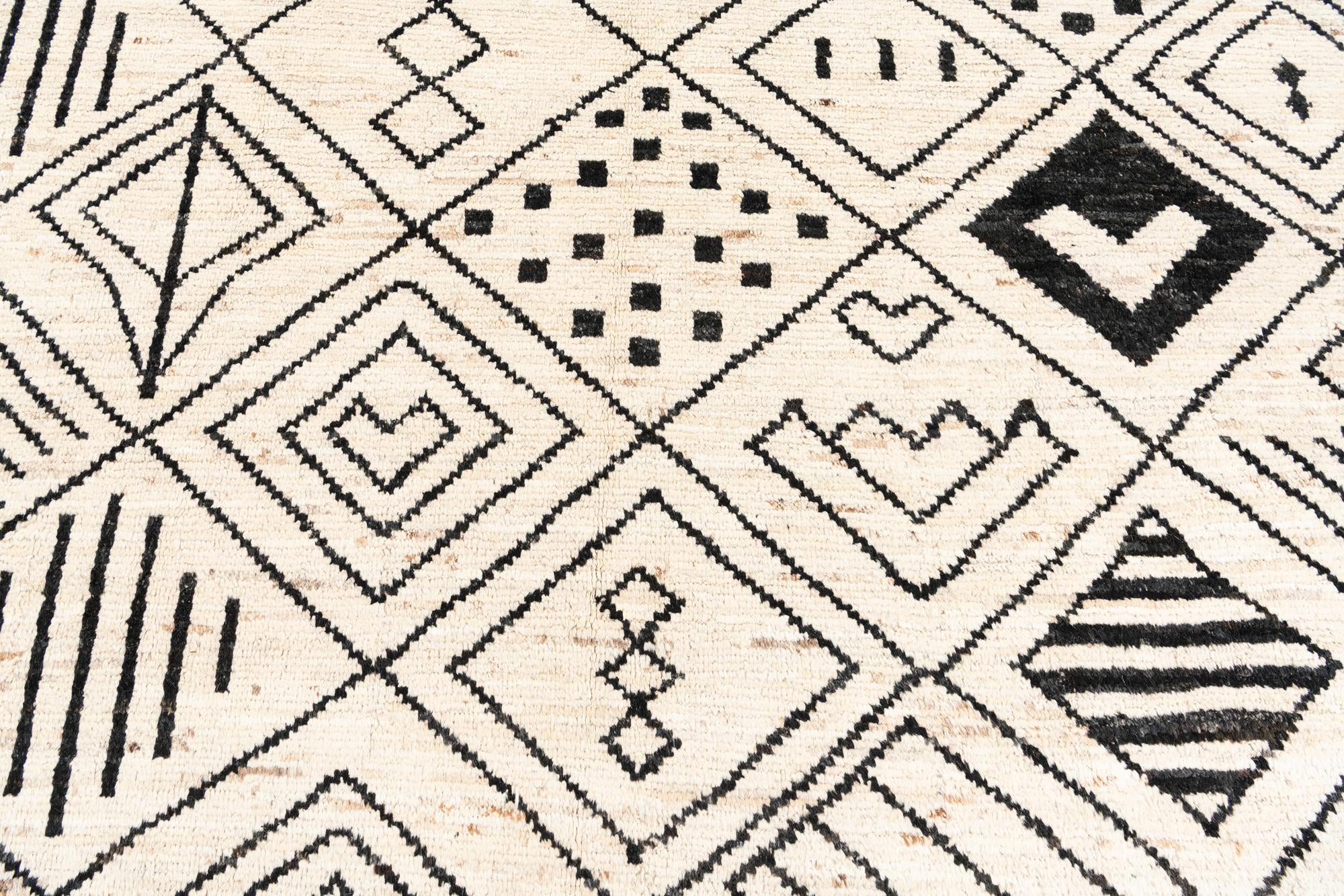 10' 1 x 14' Hand Knotted Moroccan Wool Rug